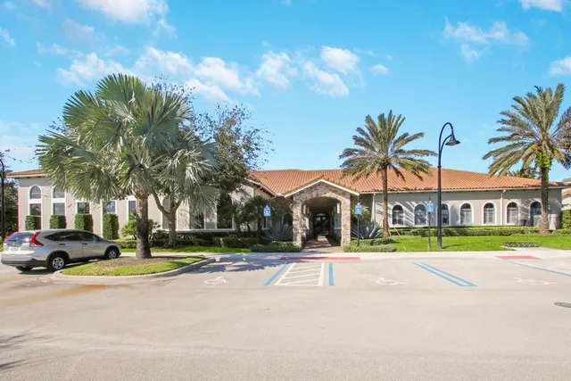 $349,000 | 24034 Southwest Firenze Way Port, Port St. Lucie, FL 34986