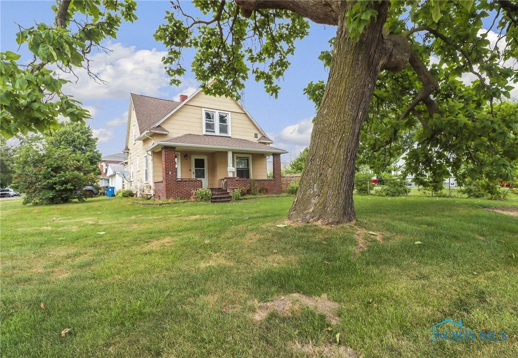 2501 Pickle Road Oregon, OH 43616 - Photo 2 of 36 Gallery Image 2
