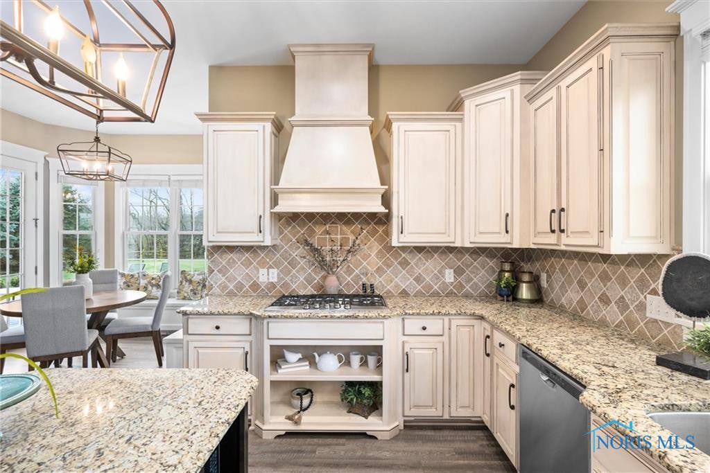26017 Seminary Road Perrysburg, OH 43551 - Photo 24 of 49 Gallery Image 24