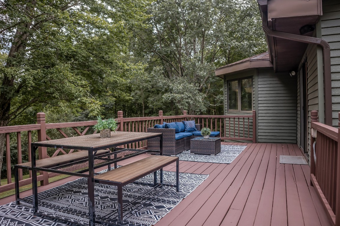 283 Ahern Road Binghamton, NY 13903 - Photo 5 of 46