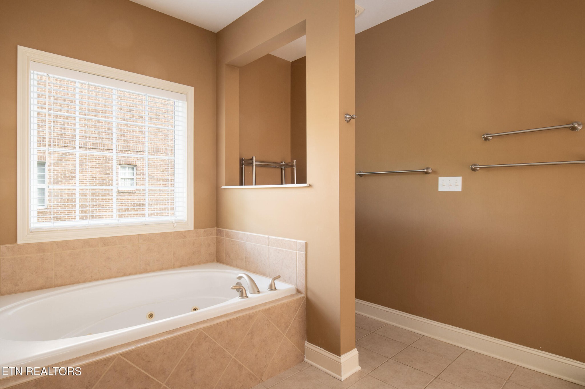 121 Meridian Way Clinton, TN 37716 - Photo 13 of 27 Gallery Image 13