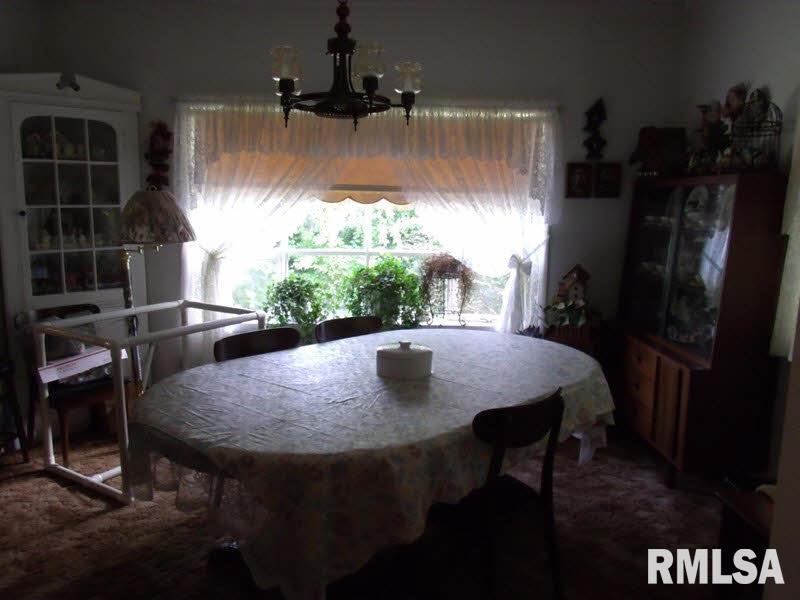 708 Grayson Road Eldorado, IL 62930 - Photo 8 of 19 Gallery Image 8