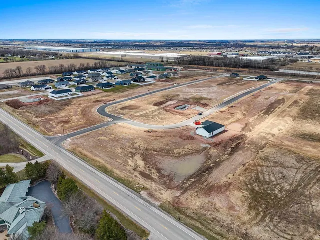 $74,900 | 363 Brookline Avenue, Unit 234, De Pere, WI 54115