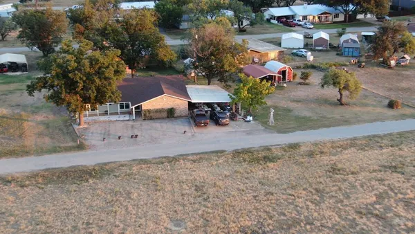 $220,000 | 208 North Shore Drive, Brady, TX 76825