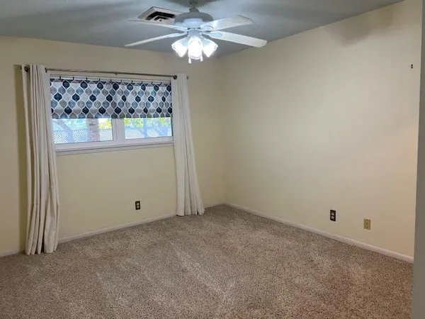 $220,000 | 208 North Shore Drive, Brady, TX 76825