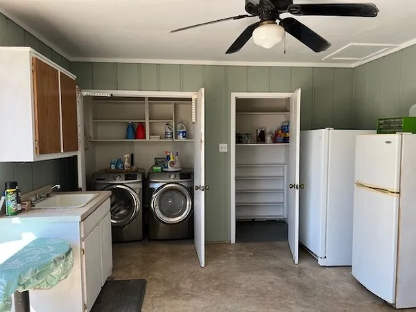 $220,000 | 208 North Shore Drive, Brady, TX 76825