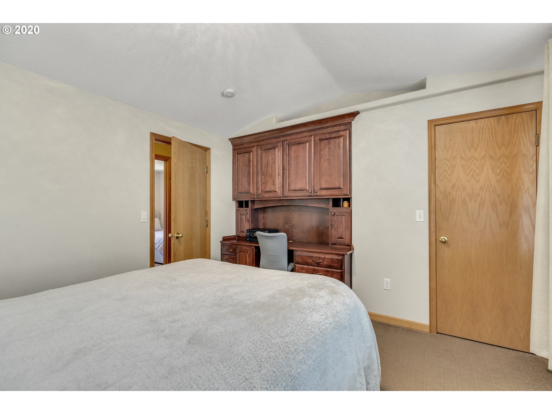 1131 Southwest Ivory Loop Gresham, OR 97080 - Photo 18 of 29
