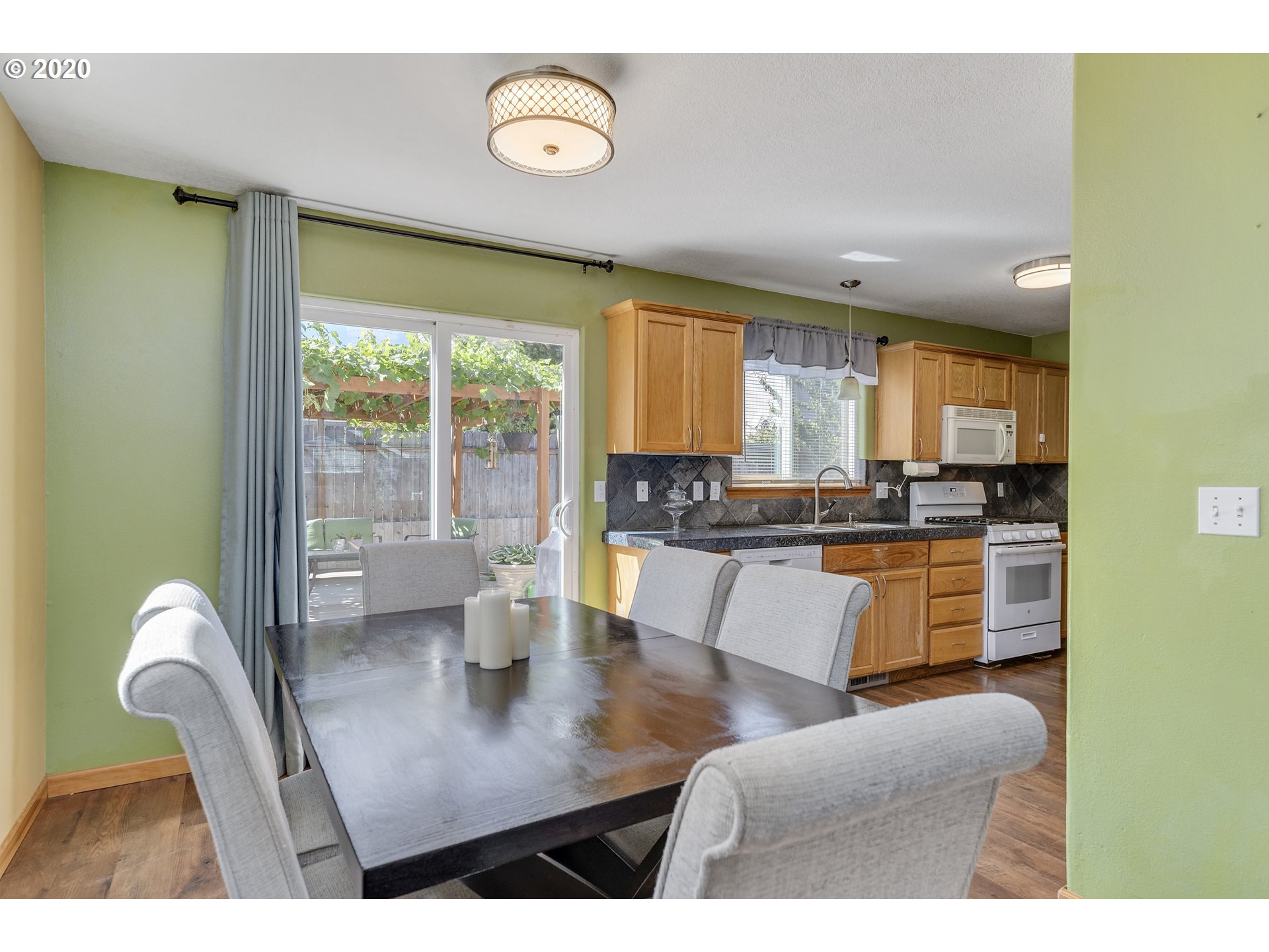 1131 Southwest Ivory Loop Gresham, OR 97080 - Photo 9 of 29