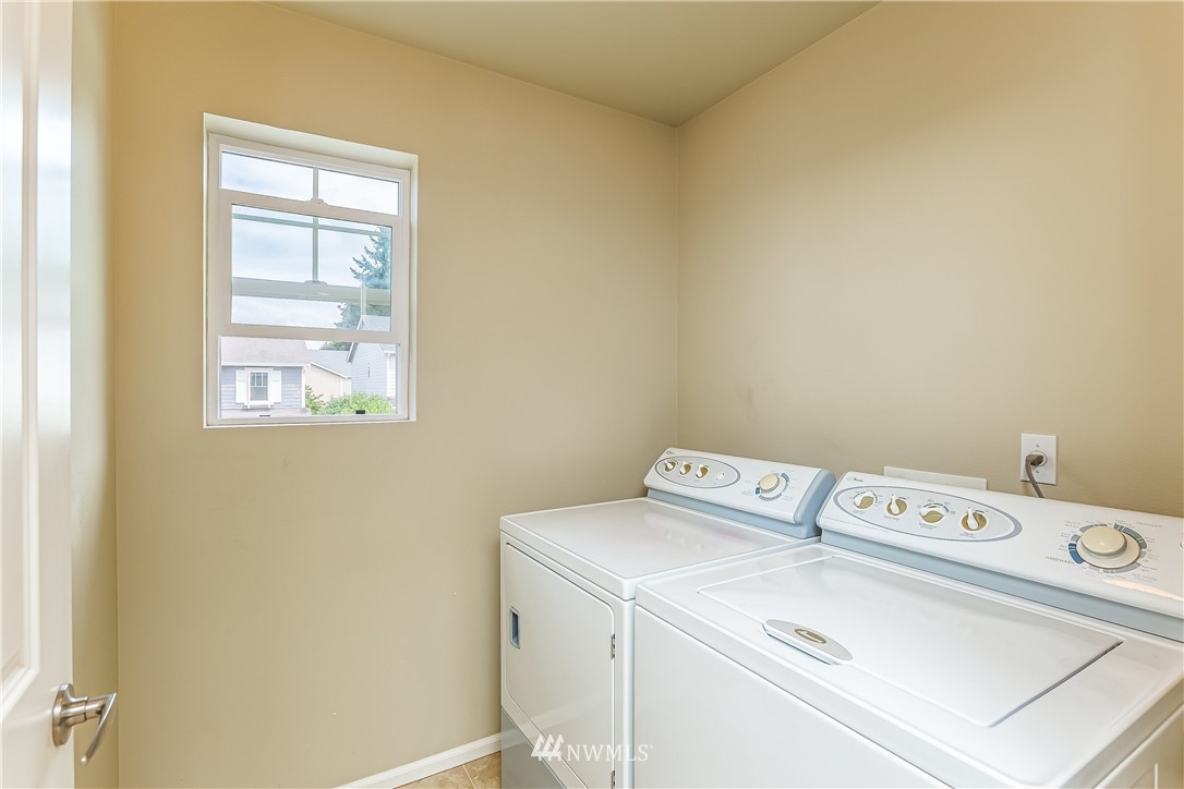 1817 Northeast 21st Street Renton, WA 98056 - Photo 22 of 25