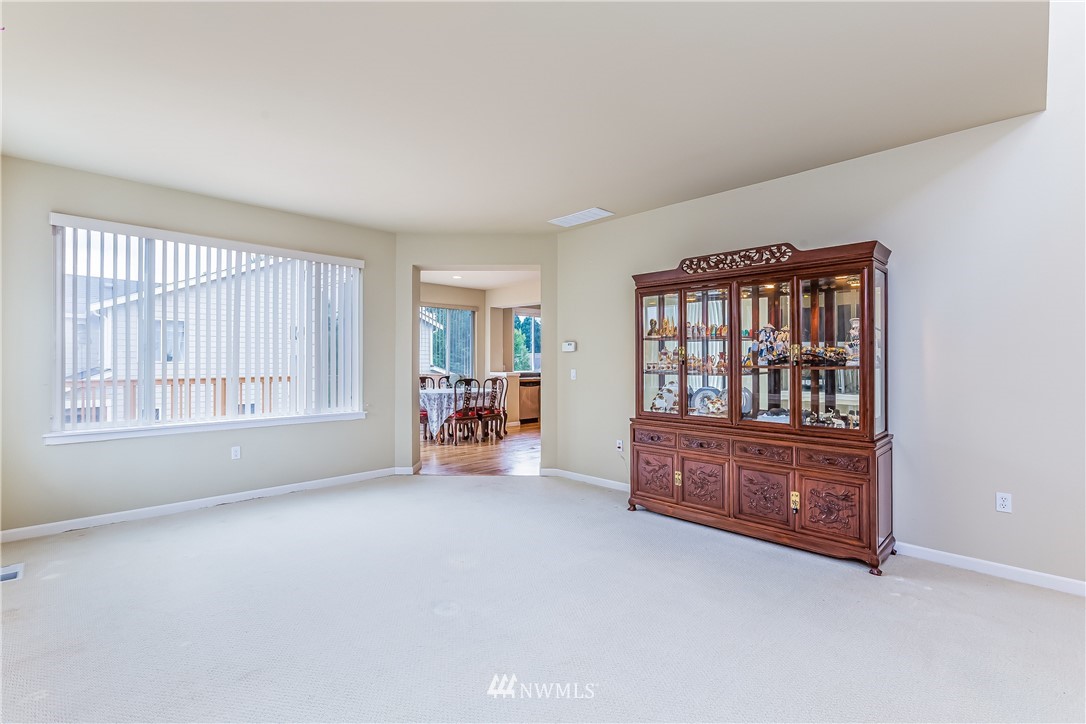 1817 Northeast 21st Street Renton, WA 98056 - Photo 4 of 25