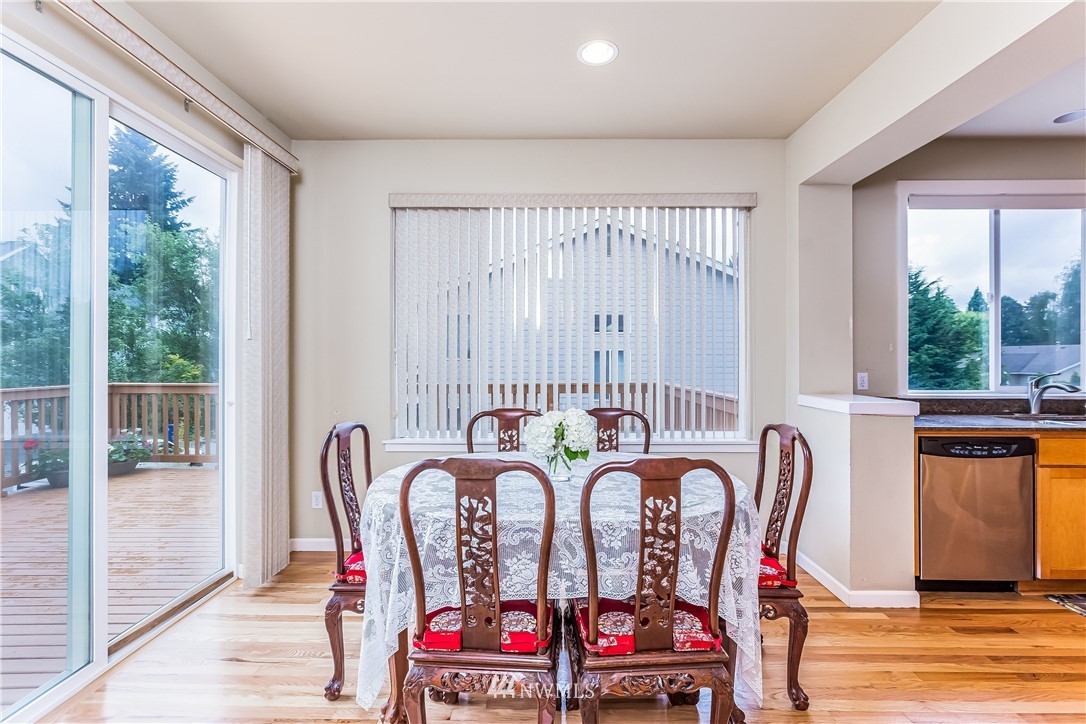 1817 Northeast 21st Street Renton, WA 98056 - Photo 5 of 25