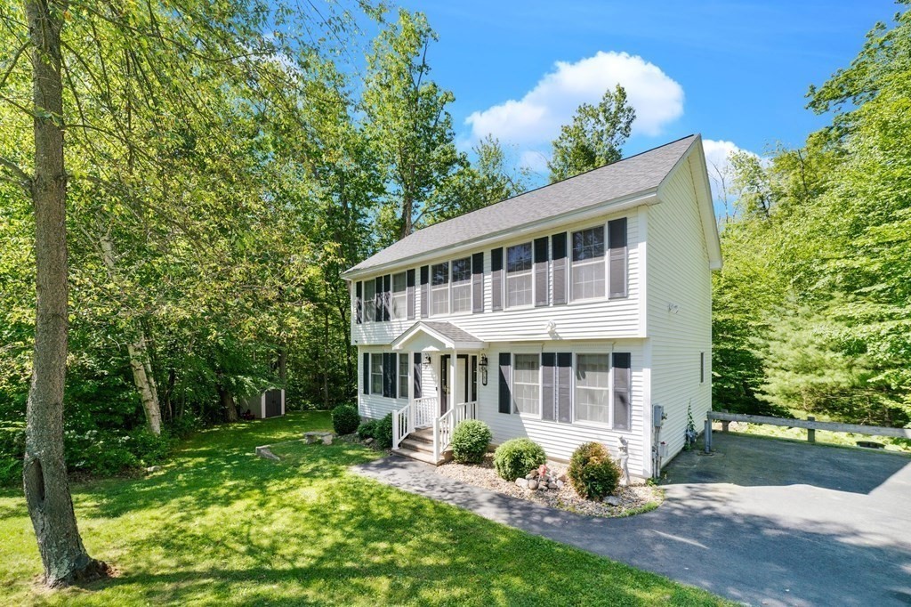 83 Autumn Road Dracut, MA 01826 - Photo 2 of 24