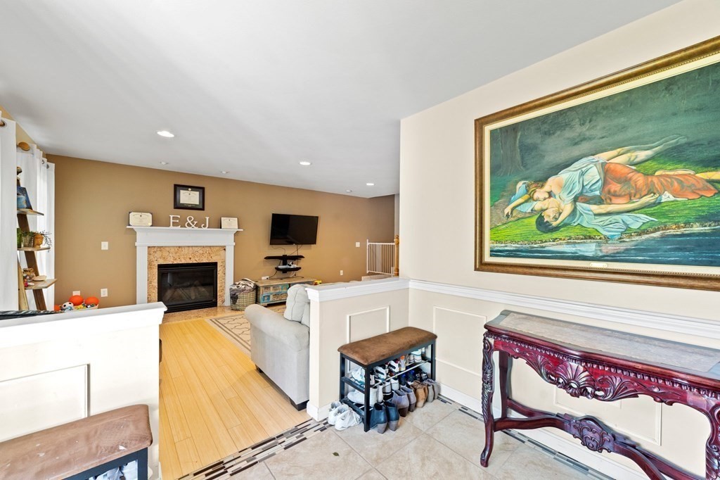 83 Autumn Road Dracut, MA 01826 - Photo 5 of 24