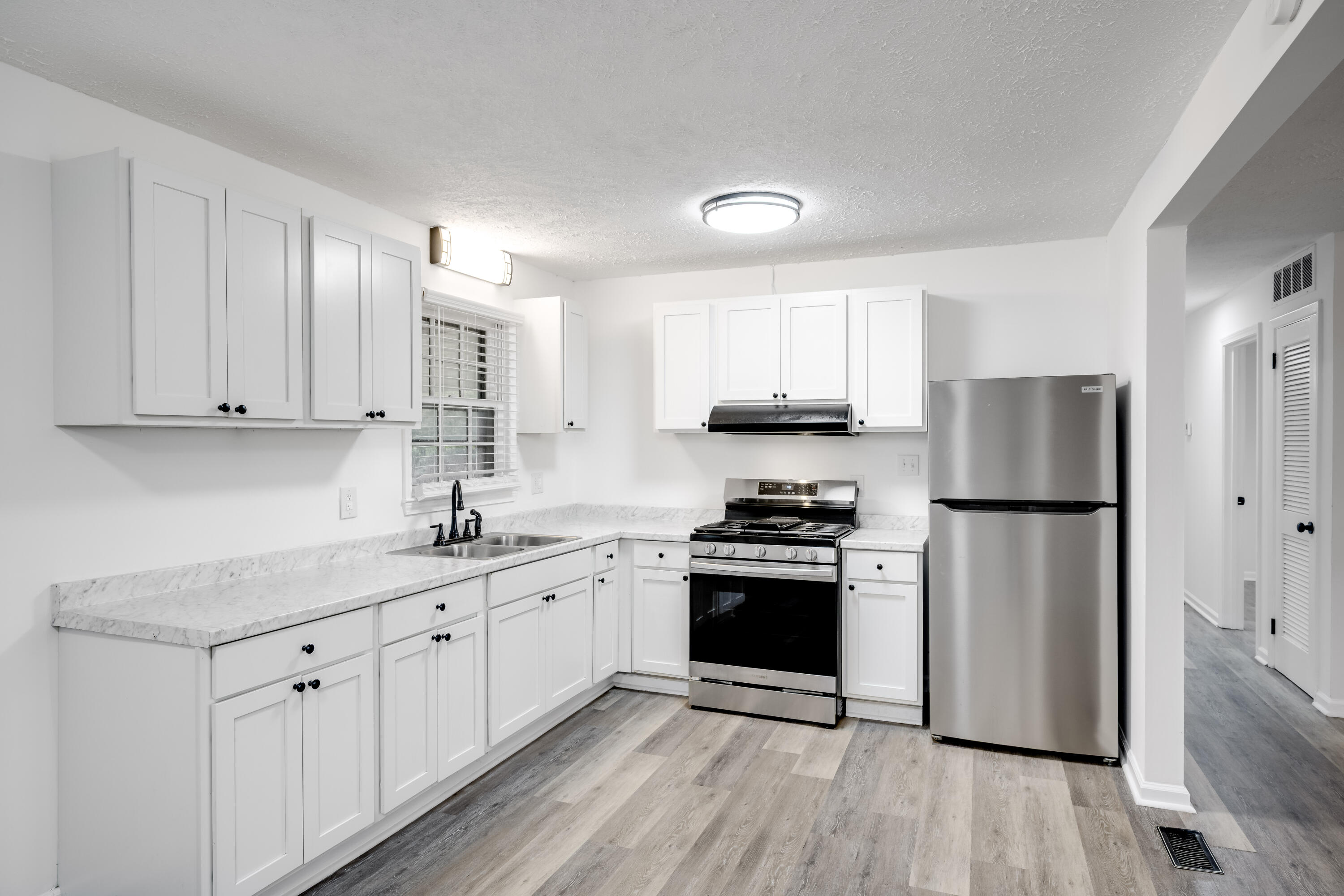 216 Weldon Road Martinez, GA 30907 - Photo 11 of 29 10-010-