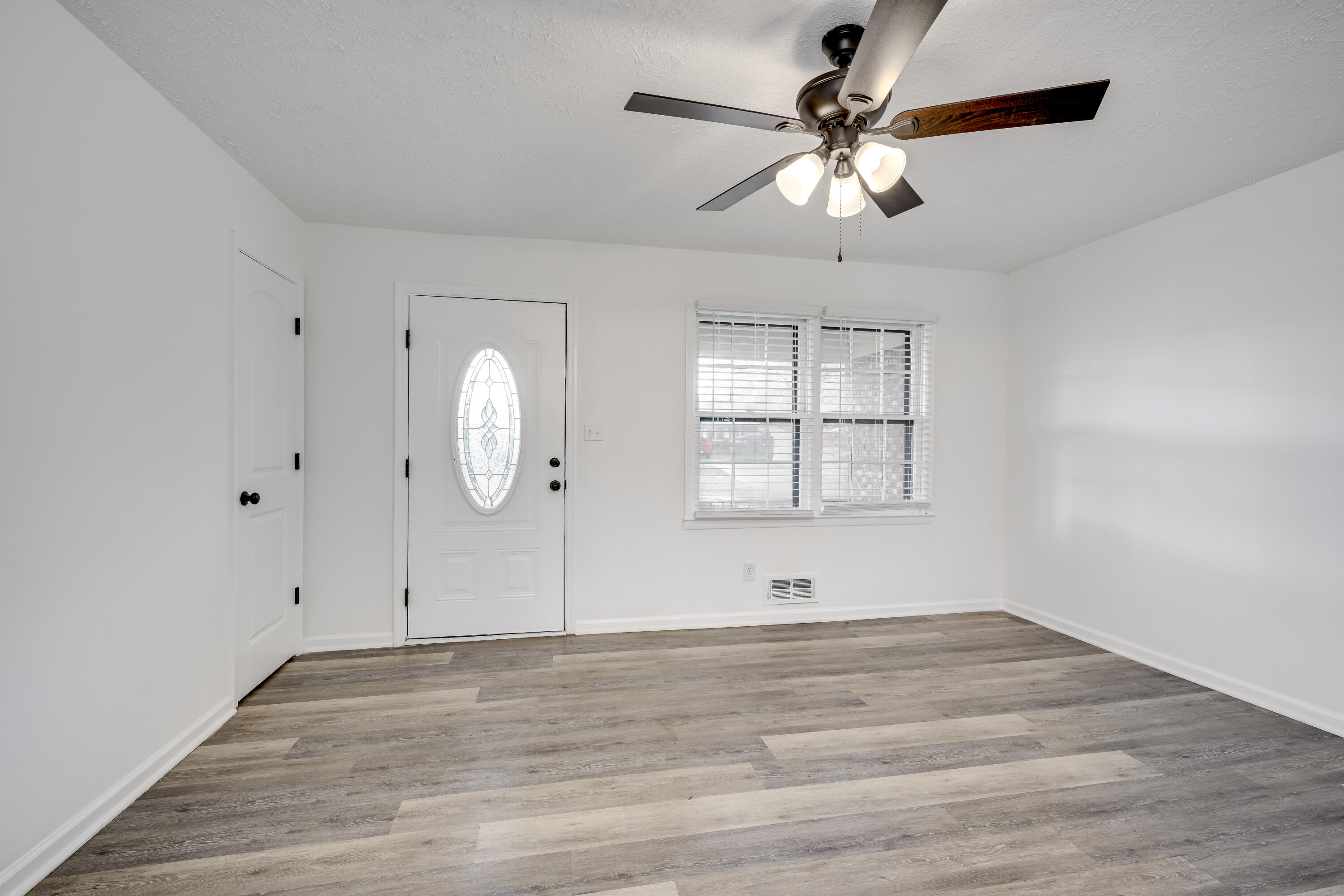 216 Weldon Road Martinez, GA 30907 - Photo 6 of 29 06-006-