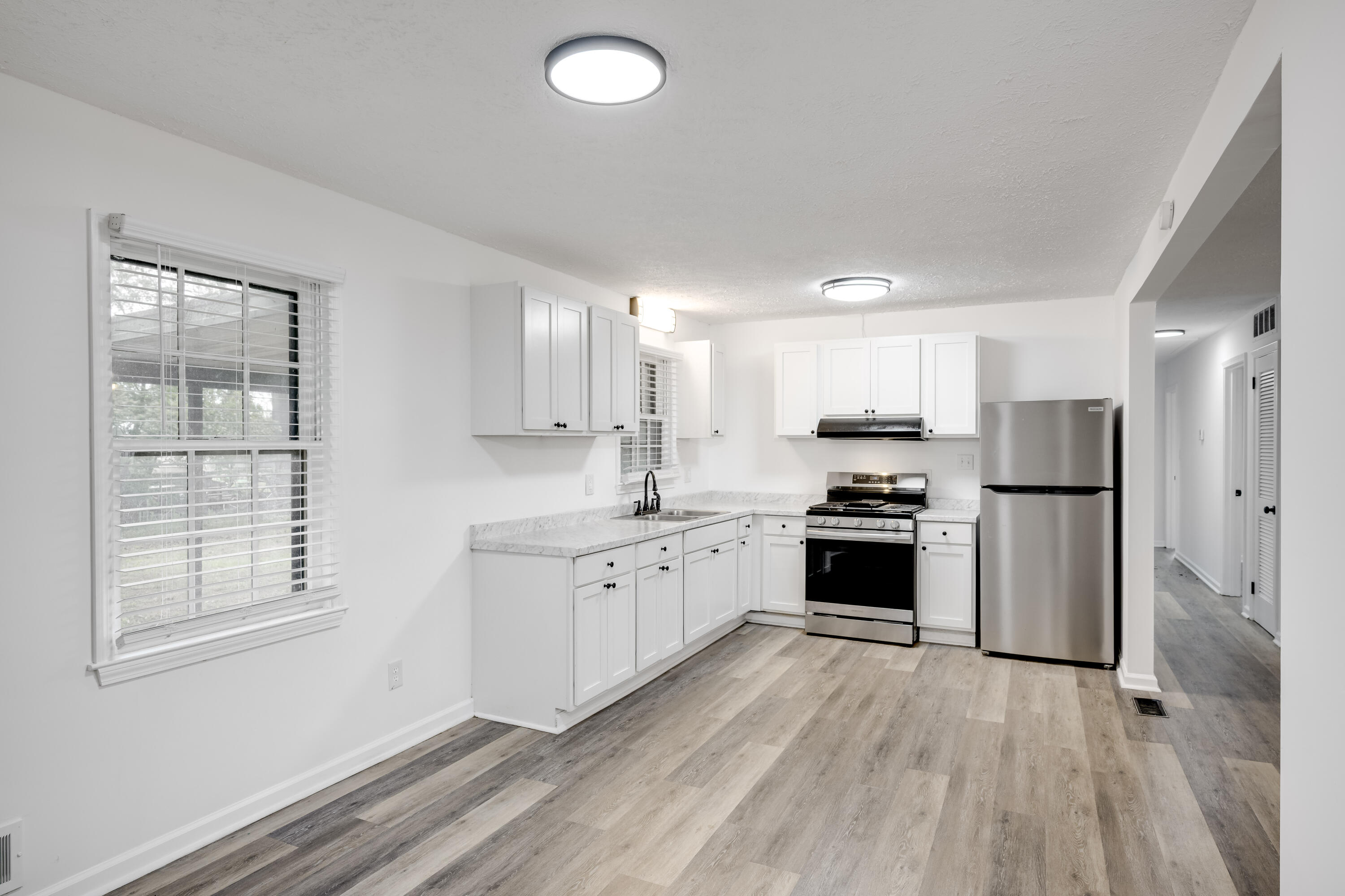 216 Weldon Road Martinez, GA 30907 - Photo 7 of 29 11-011-