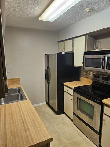 $114,900 | 9853 Jefferson Highway, Unit F27, Baton Rouge, LA 70809