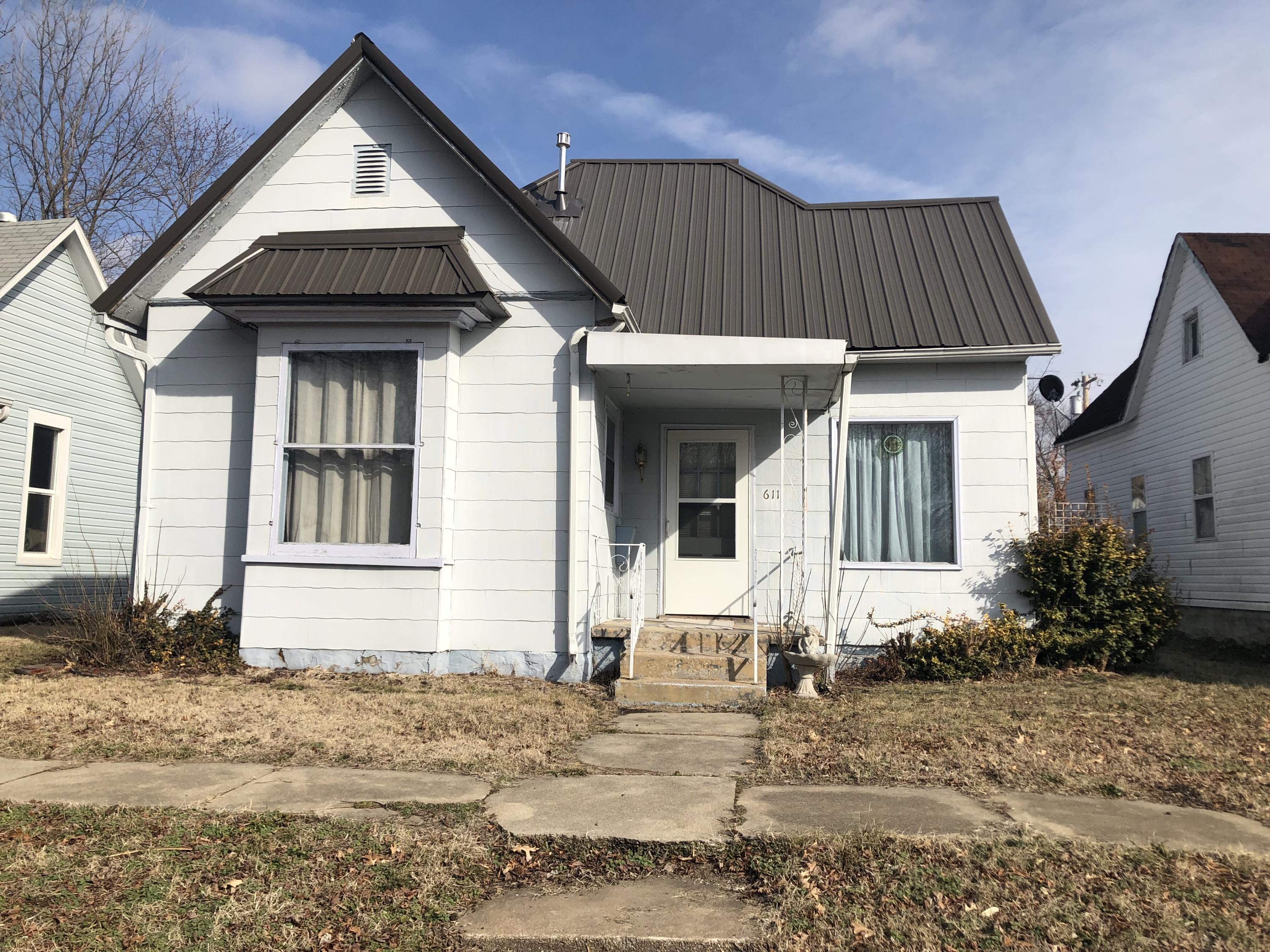 611 5th Street Monett, MO 65708 - Photo 1 of 1 IMG_9068