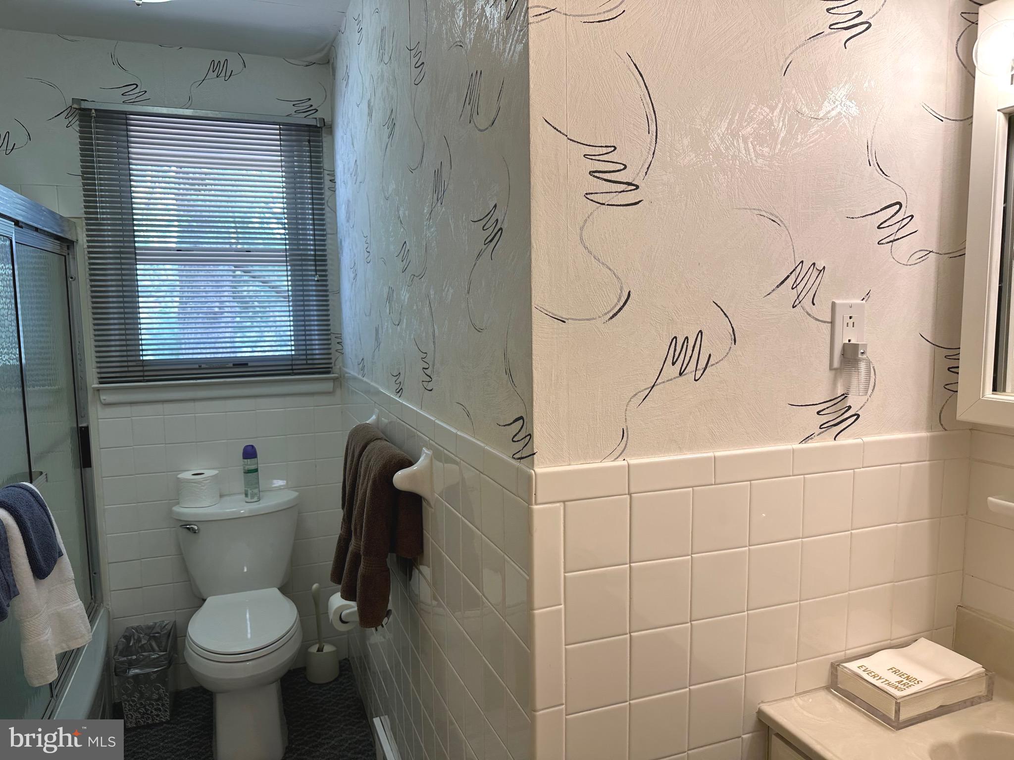 901 Kingston Drive Cherry Hill, NJ 08034 - Photo 23 of 30 a bathroom with a toilet and a sink