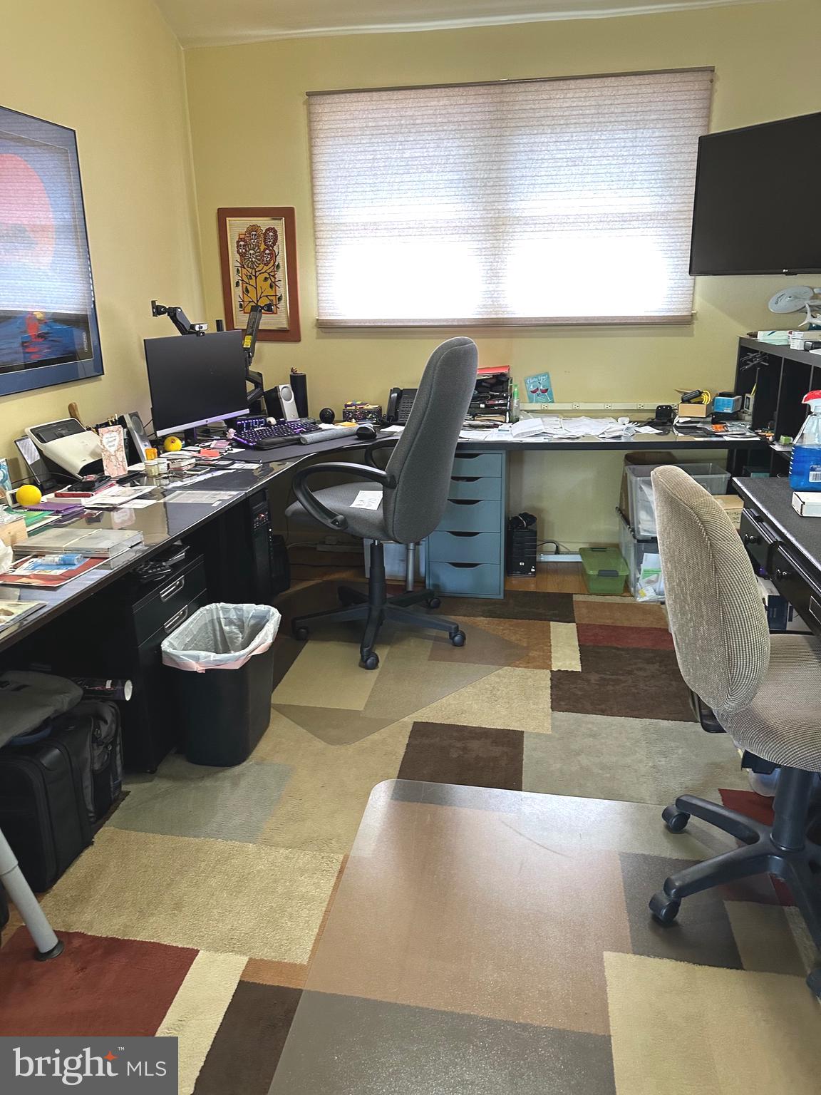901 Kingston Drive Cherry Hill, NJ 08034 - Photo 10 of 30 a workspace with furniture and a flat screen tv