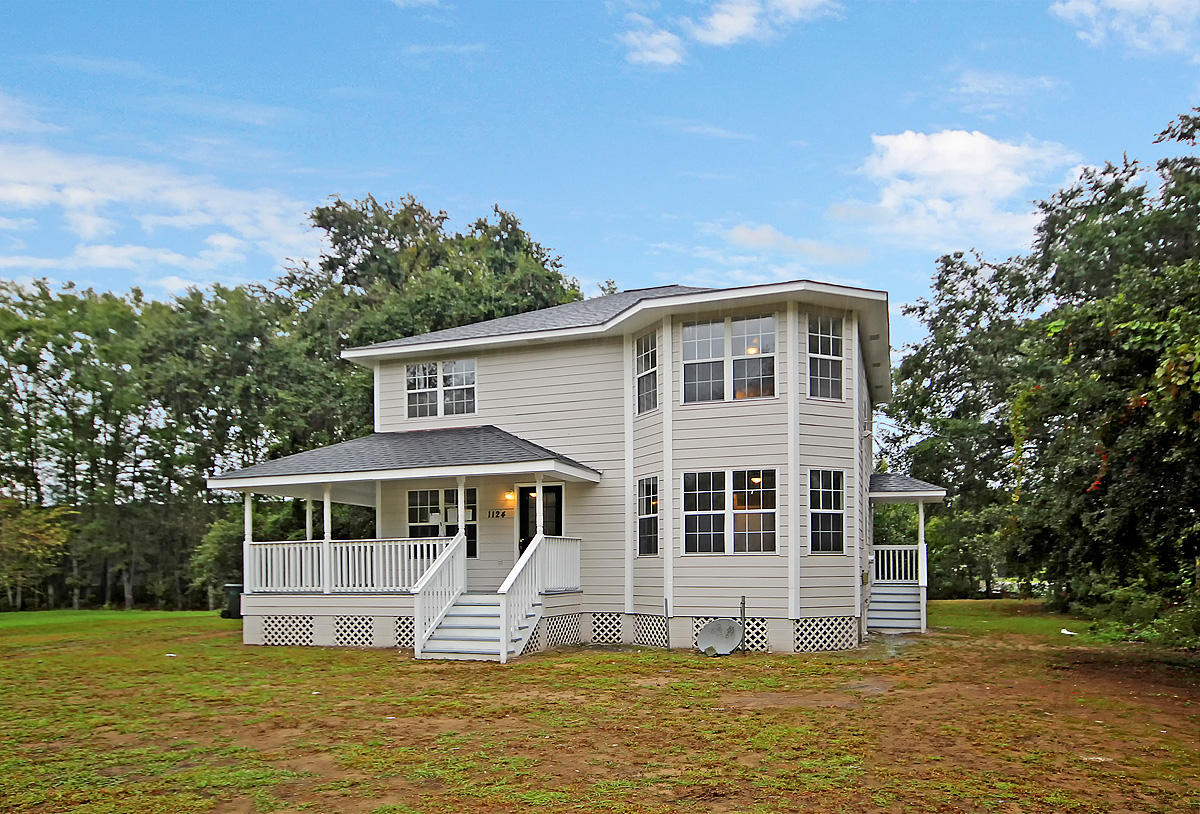 1124 Crystal Road Mount Pleasant, SC 29466 - Photo 1 of 34 CREM_1124 Crystal_026