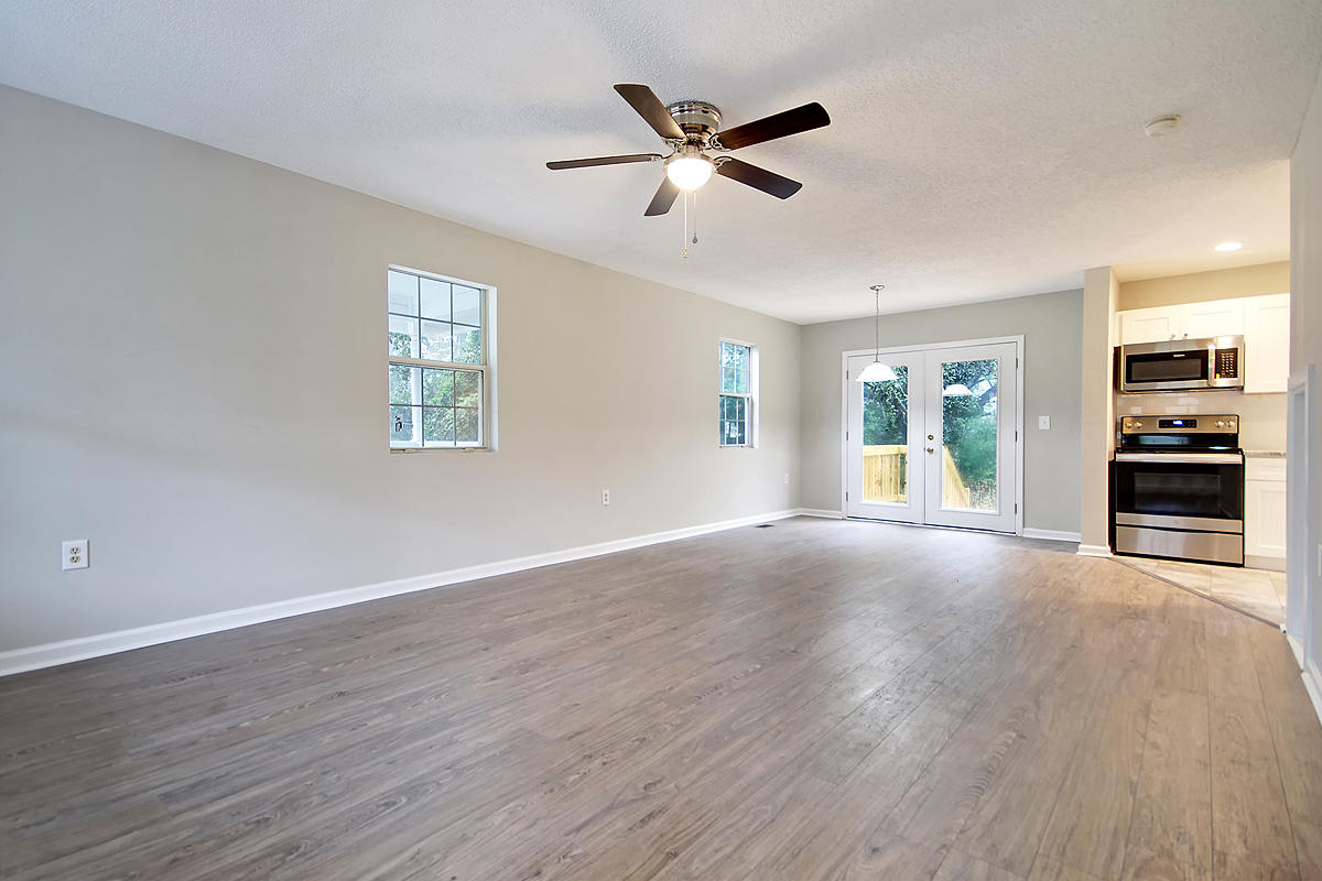 1124 Crystal Road Mount Pleasant, SC 29466 - Photo 12 of 34 CREM_1124 Crystal_019