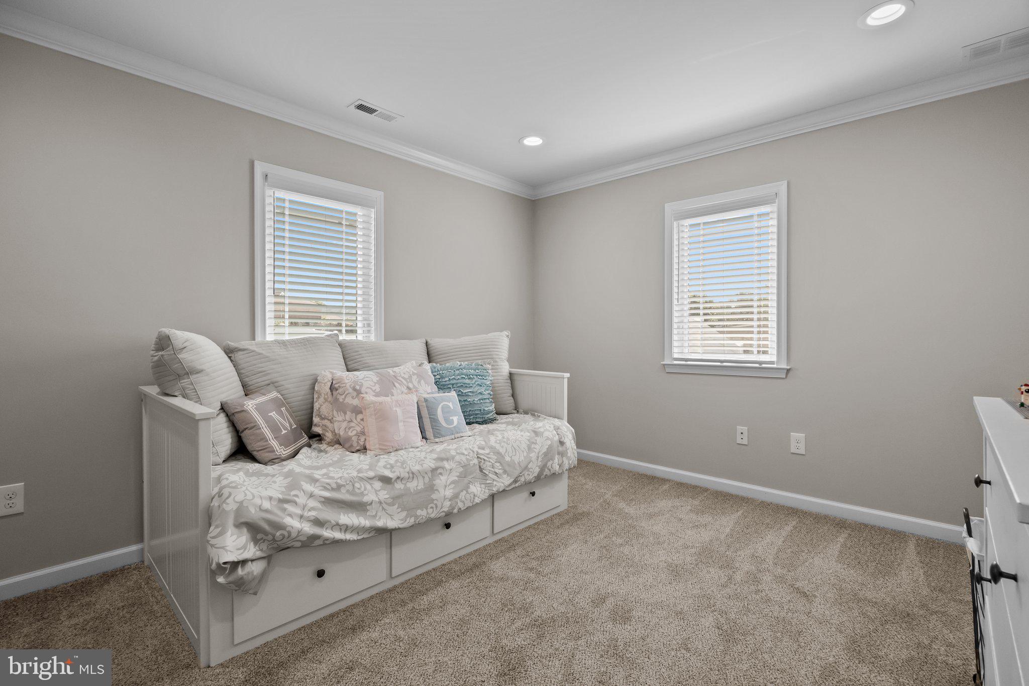 18 Fountain Road Levittown, PA 19056 - Photo 28 of 57