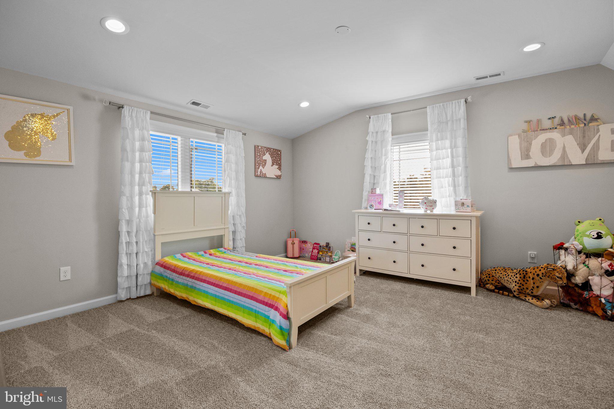 18 Fountain Road Levittown, PA 19056 - Photo 41 of 57