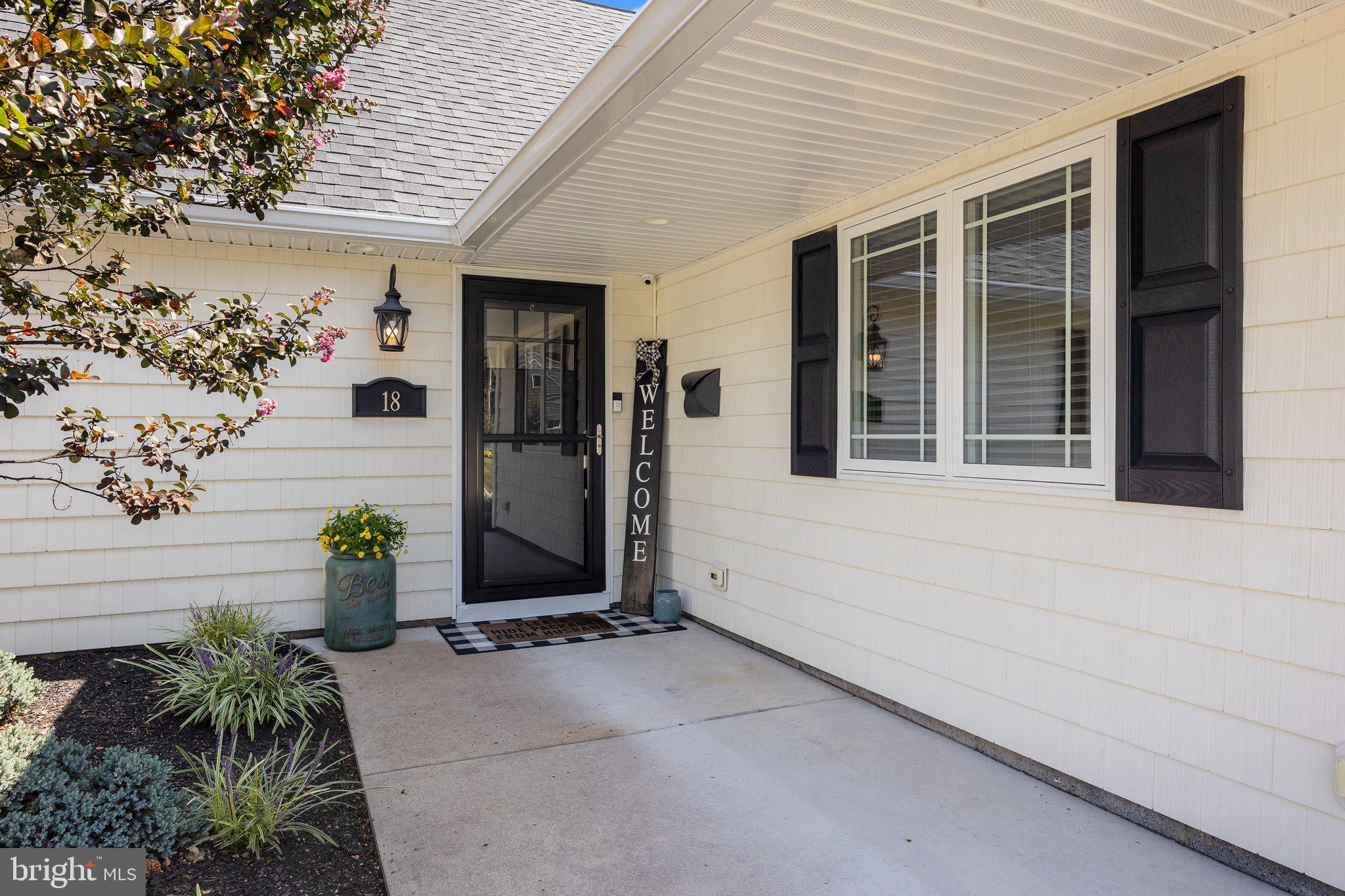 18 Fountain Road Levittown, PA 19056 - Photo 9 of 57