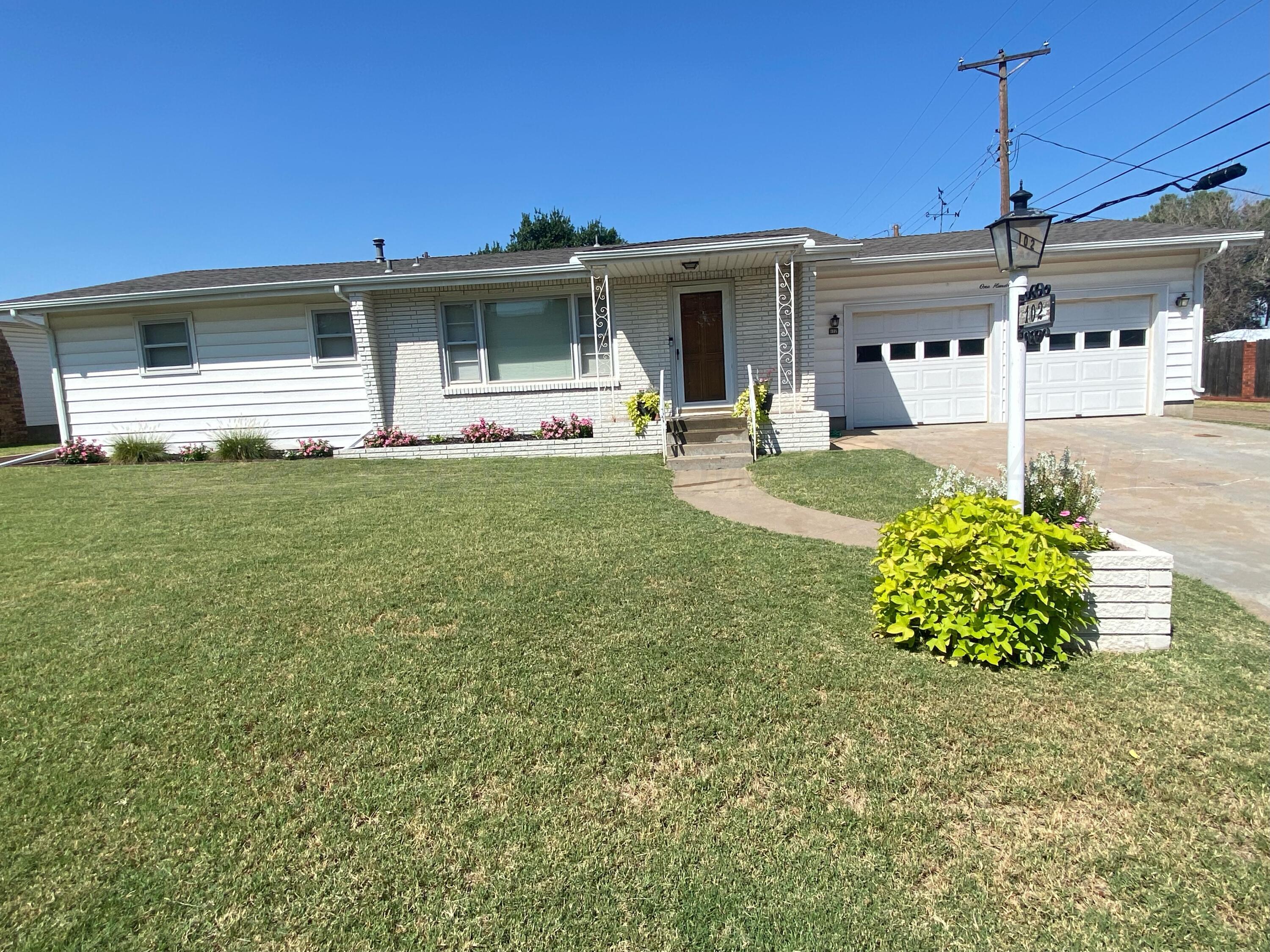 102 Tech Street Borger, TX 79007 - Photo 1 of 29 IMG_5684-preview