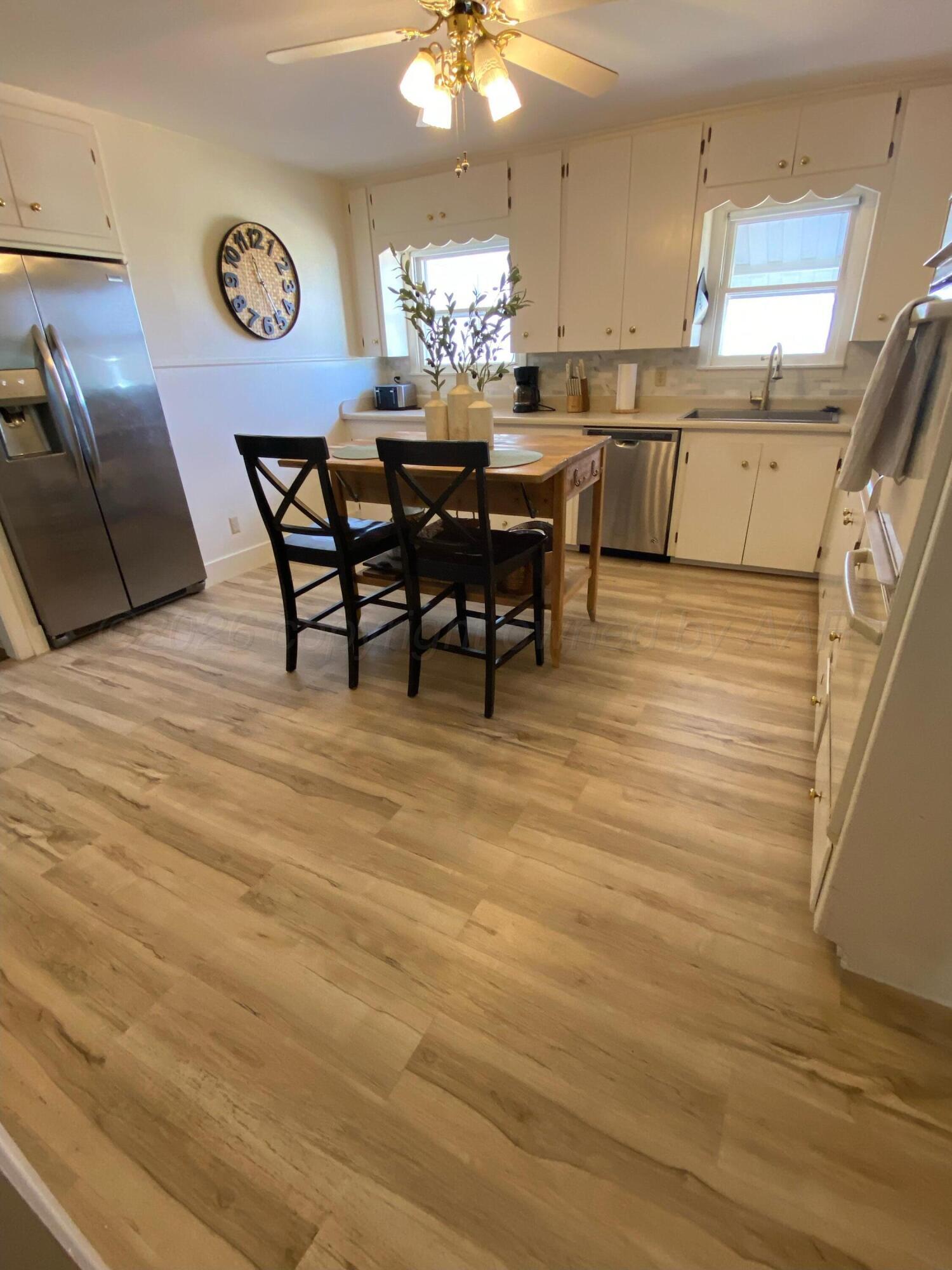 102 Tech Street Borger, TX 79007 - Photo 5 of 29 IMG_1555