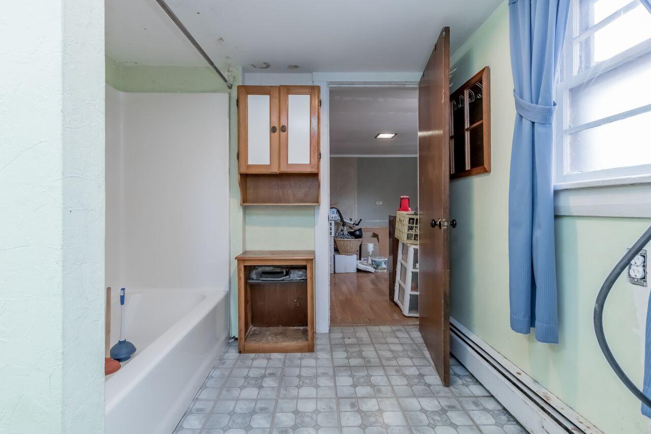 61 Heath Road Kennebunk, ME 04043 - Photo 23 of 34 20221024KM-71030