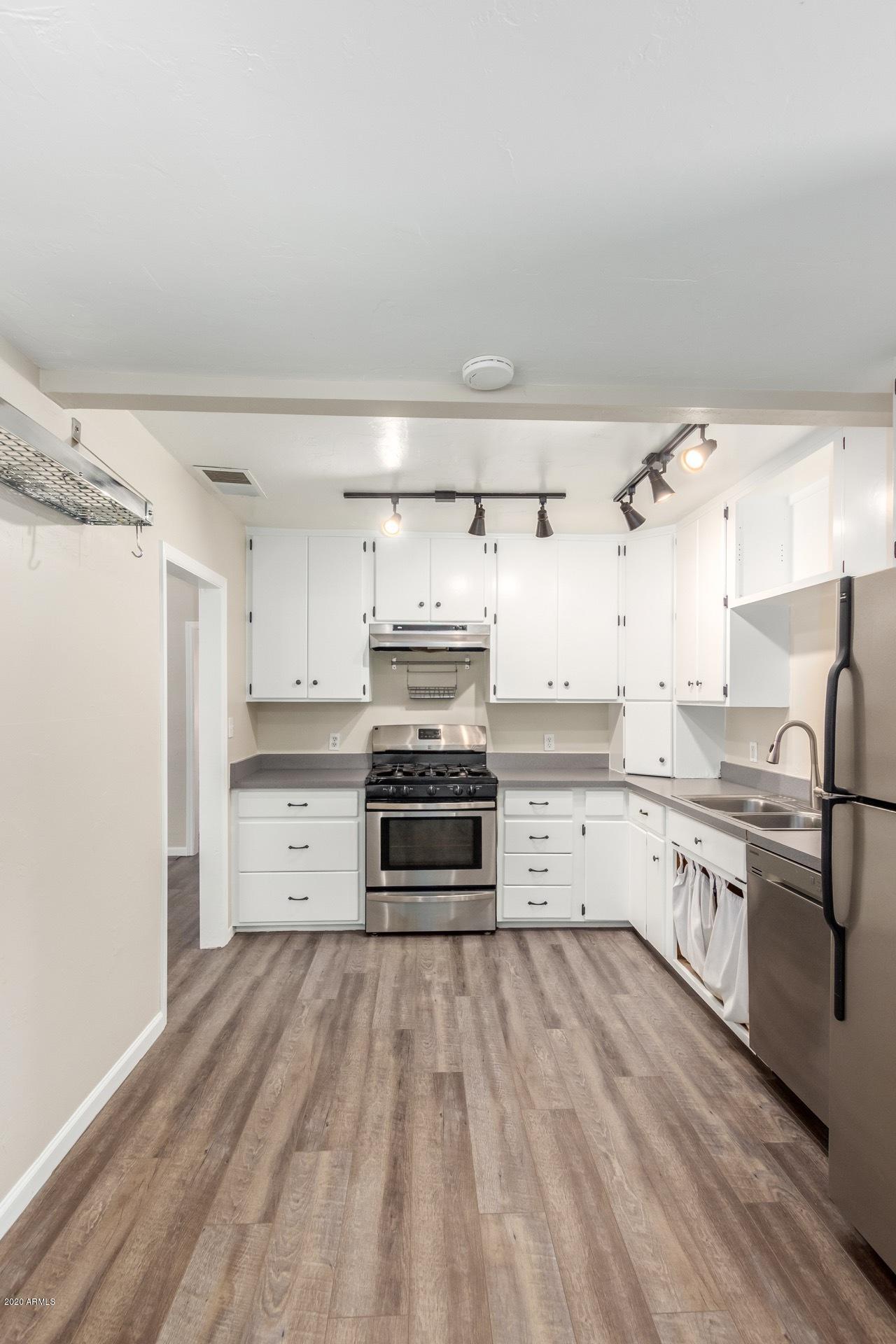 1632 East Cheery Lynn Road Phoenix, AZ 85016 - Photo 3 of 23 0012-Cheery 13