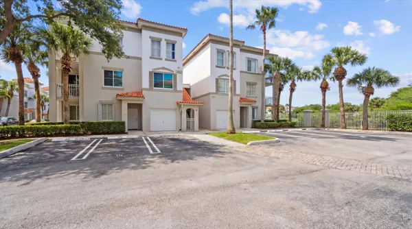 $2,850 | 11023 Legacy Lane, Palm Beach Gardens, FL 33410