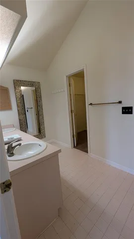 $2,800 | 6404 Northwest 42nd Road, Gainesville, FL 32606