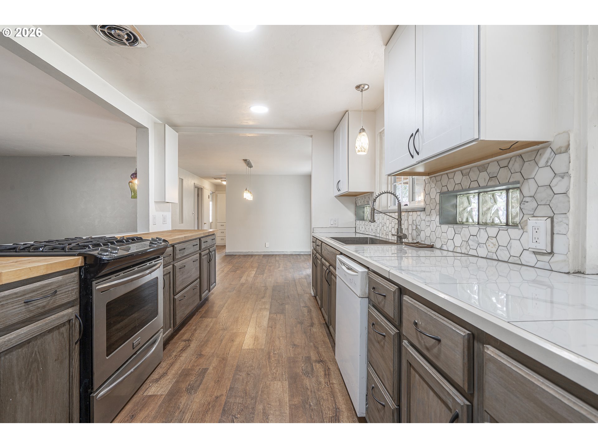 3947 Stanley Lane South Salem, OR 97302 - Photo 14 of 48