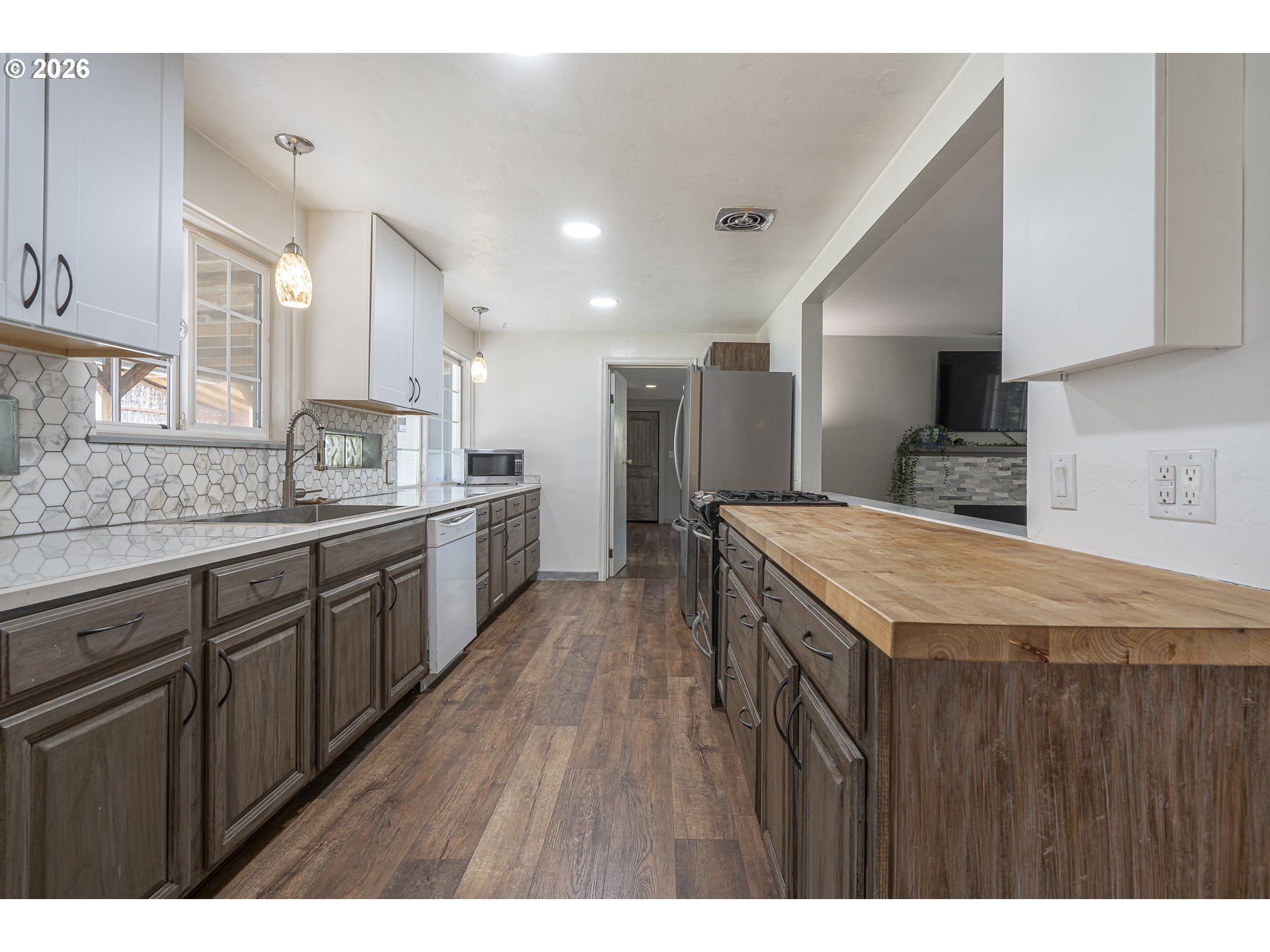 3947 Stanley Lane South Salem, OR 97302 - Photo 10 of 48