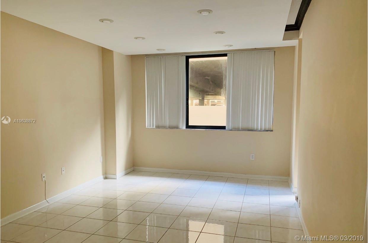 540 Brickell Key Drive, Unit 214 Miami, FL 33131 - Photo 2 of 6