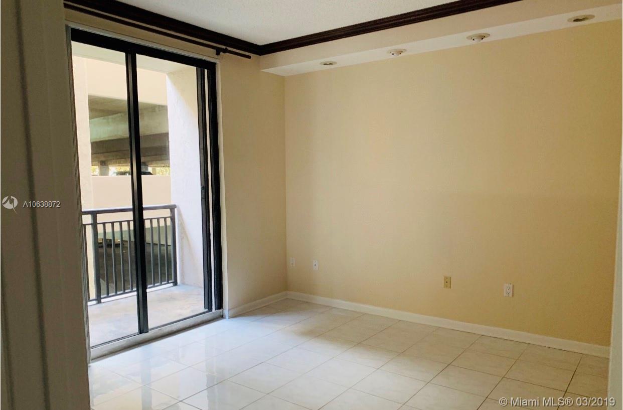 540 Brickell Key Drive, Unit 214 Miami, FL 33131 - Photo 3 of 6