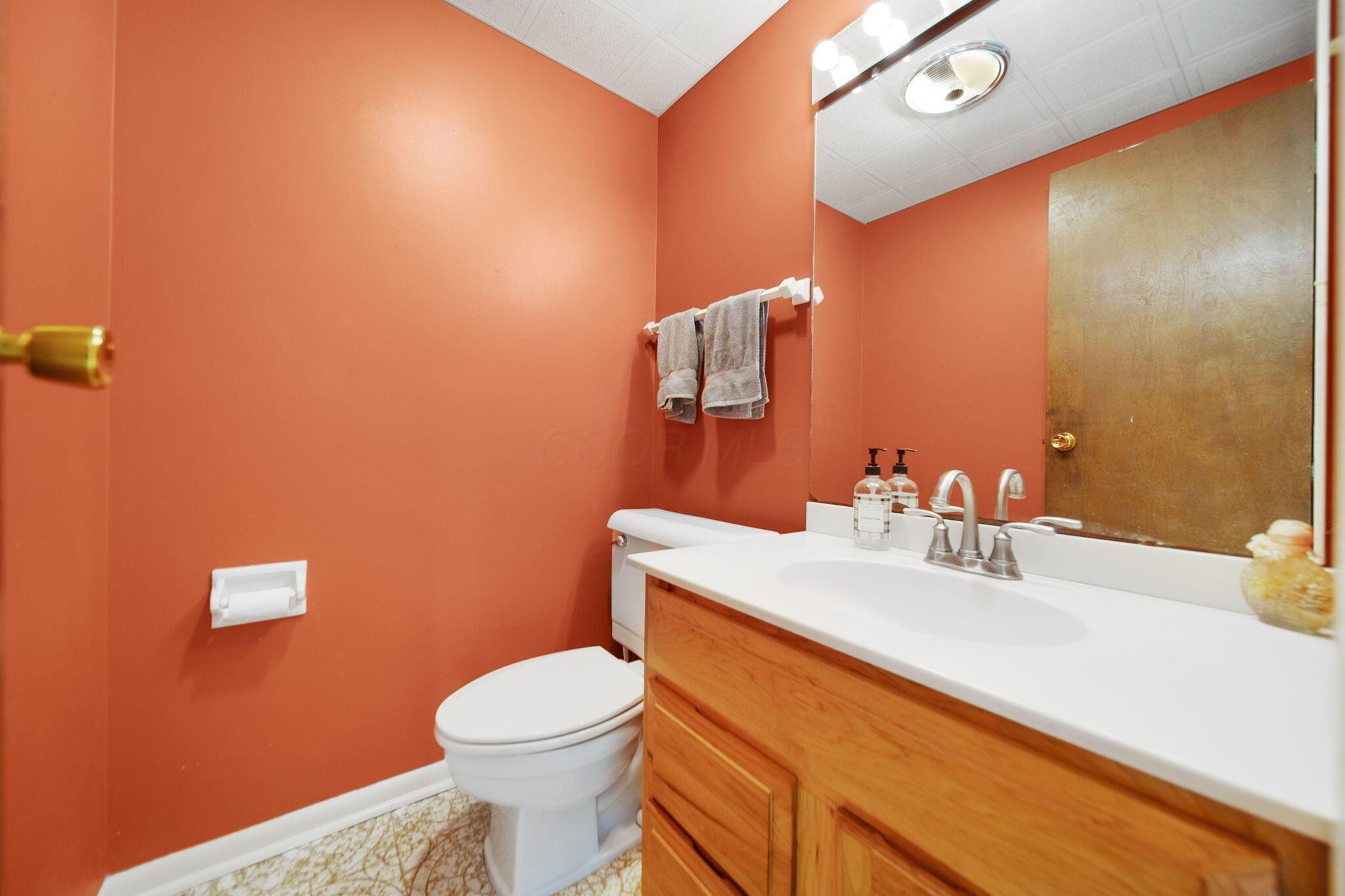 6694 Merwin Road Columbus, OH 43235 - Photo 31 of 80 32-web-or-mls-DSC08580