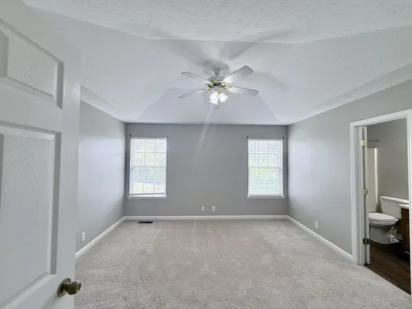 $1,500 | 7005 Alon Babayan Arch, La Vergne, TN 37086