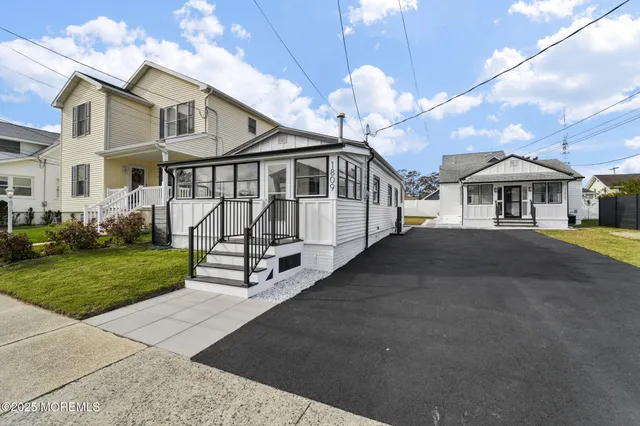 $1,299,999 | 1807-1809 Laurel Terrace, Belmar, NJ 07719