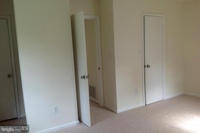 1748 Anderson Road Falls Church, VA 22043 - Photo 17 of 21 Gallery Image 17