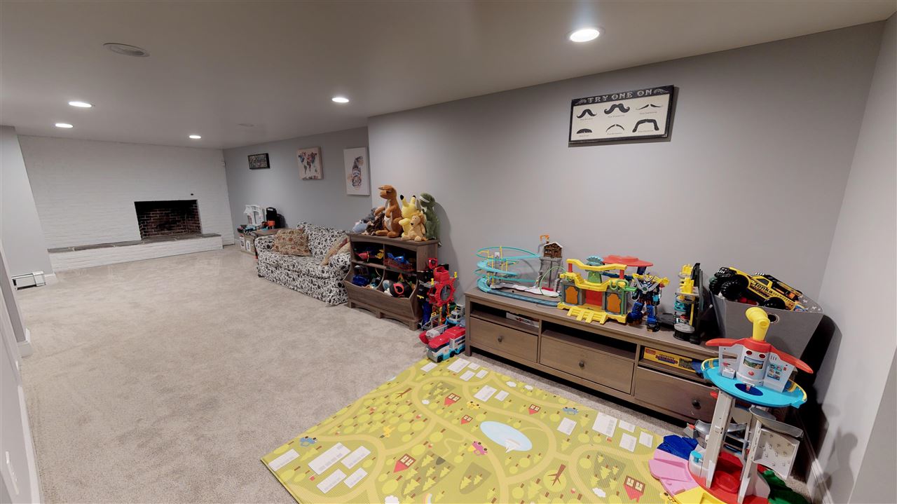 135 Exeter Road Hampton, NH 03842 - Photo 24 of 30