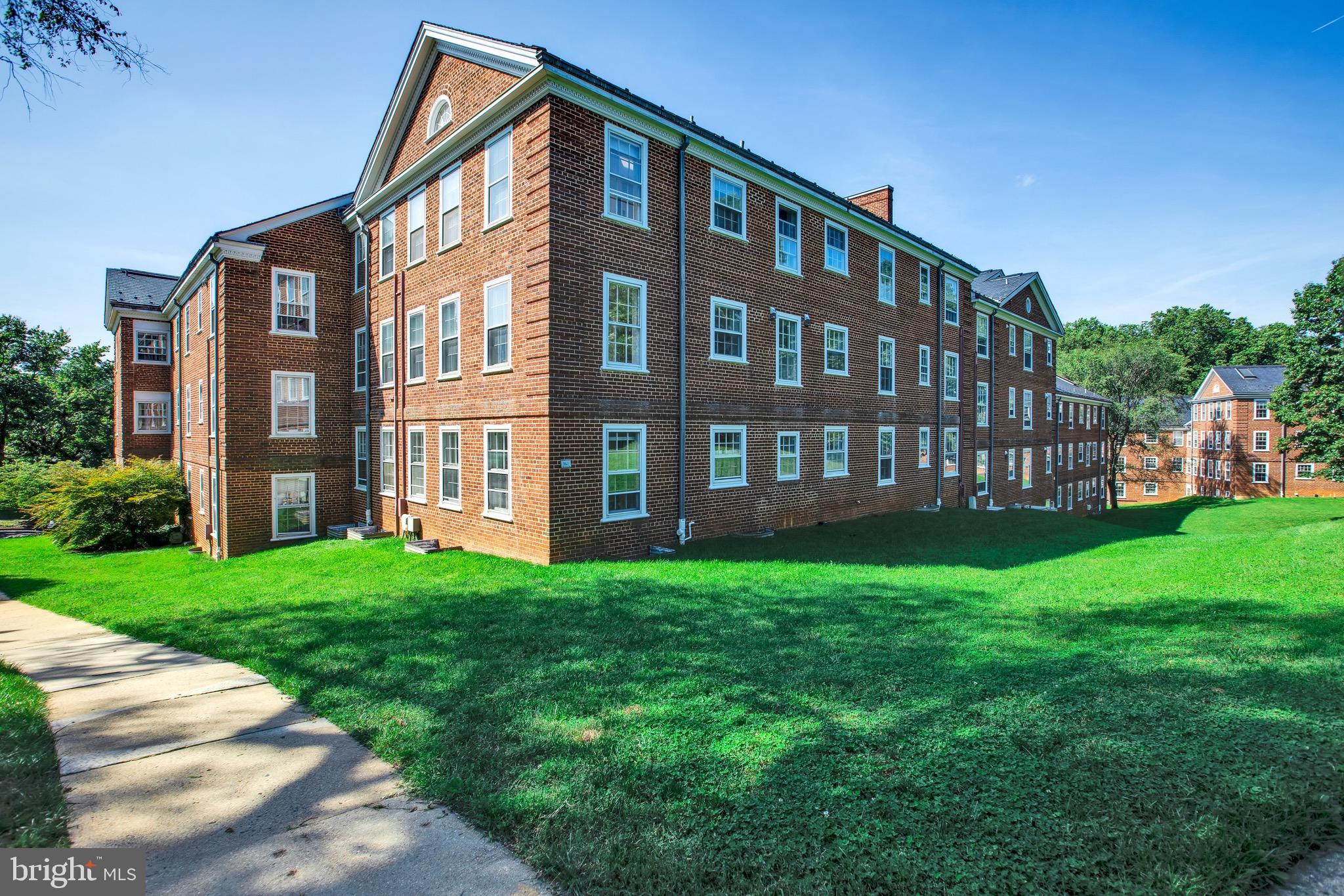 3891 Porter Street Northwest, Unit A301 Washington, DC 20016 - Photo 21 of 32