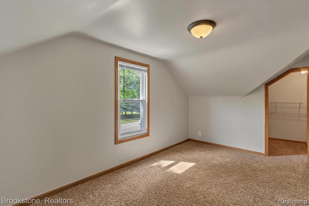 21038 Gill Road Farmington Hills, MI 48335 - Photo 22 of 25