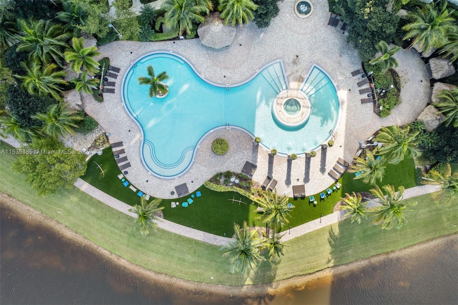 2681 North Flamingo Road, Unit 1405S Sunrise, FL 33323 - Photo 26 of 28 an aerial view of a swimming pool