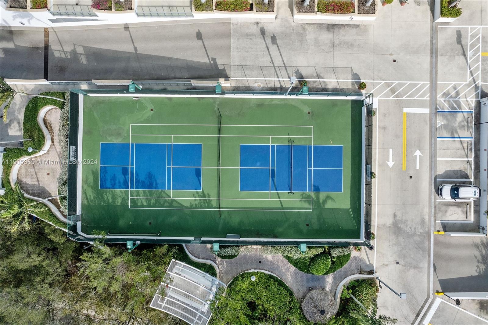 2681 North Flamingo Road, Unit 1405S Sunrise, FL 33323 - Photo 27 of 28 a view of outdoor space and yard