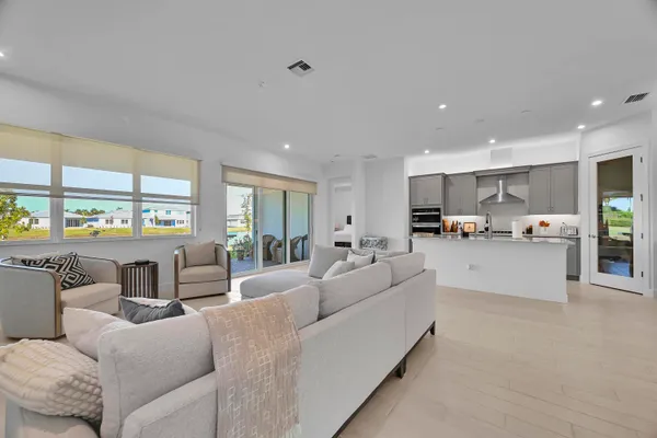 $4,100 | 14185 Southwest Daphne Street, Port St. Lucie, FL 34987