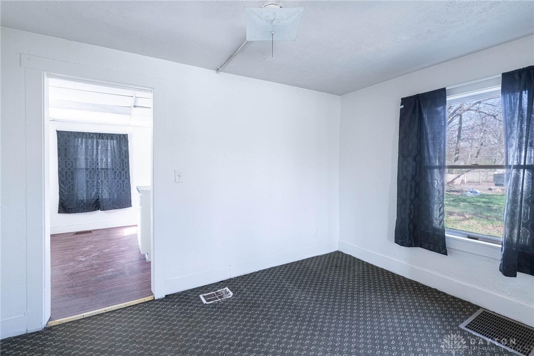 924 West State Street Springfield, OH 45506 - Photo 7 of 13
